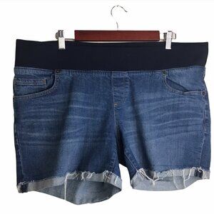 GREAT EXPECTATION MATERNITY - Jean Shorts with Distressed Hem